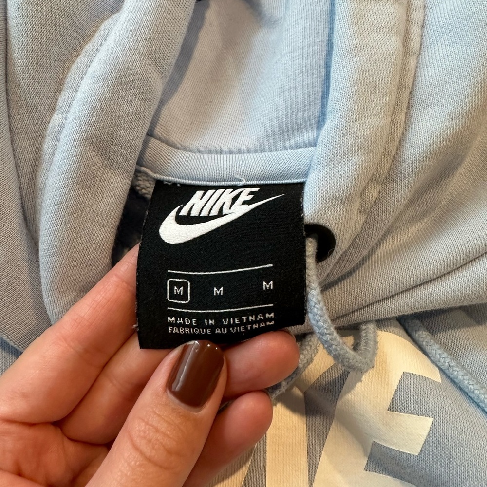 Nike cropped hoodie